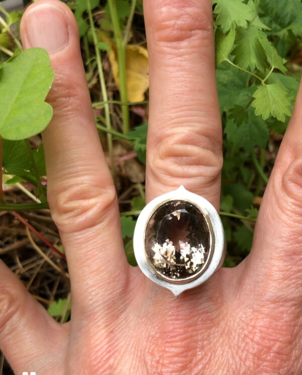 Ring aus Silber, Rauchquarz, Fassung Roségold 585 – Bild 4