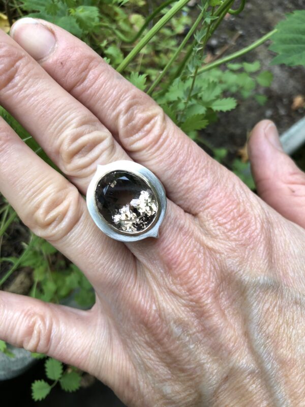 Ring aus Silber, Rauchquarz, Fassung Roségold 585 – Bild 3